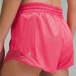 Lululemon Hotty Hot High Rise 2.5 inch Shorts in Pink Glaze